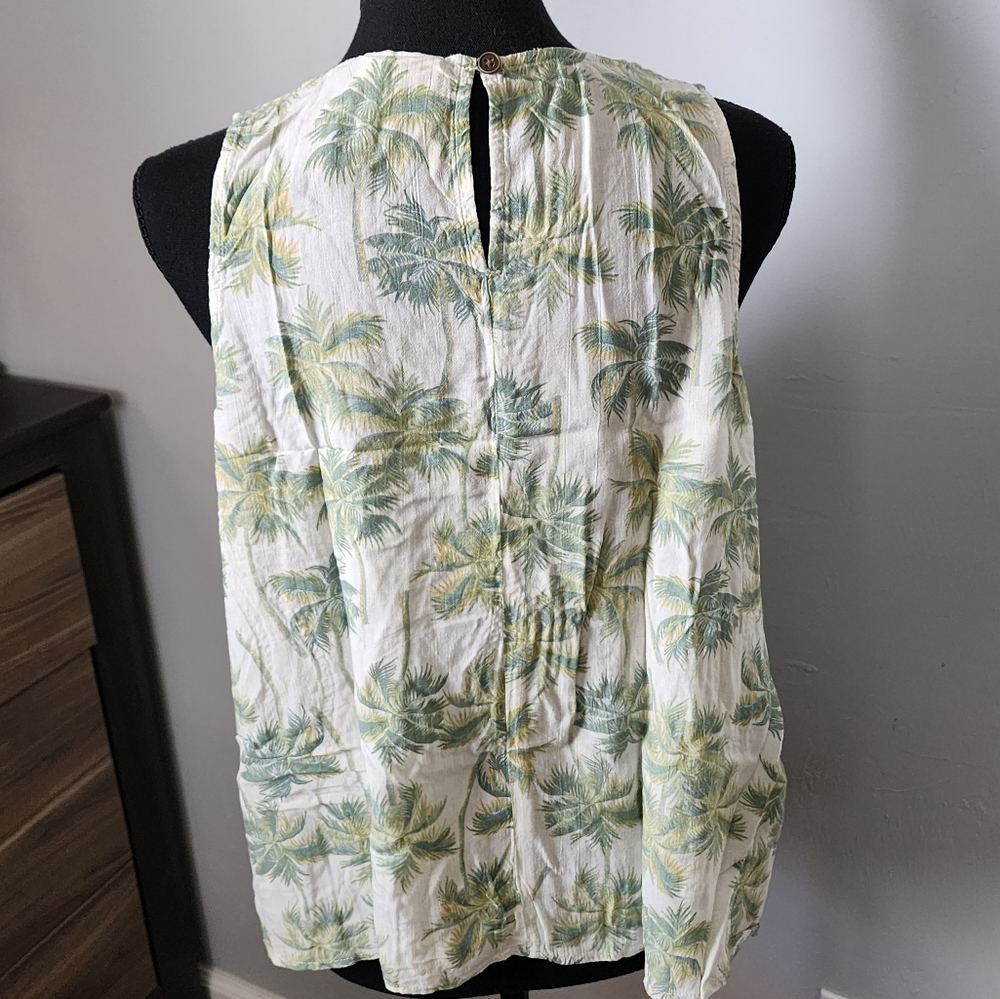 Palm Tree Tank - Picture 2 of 2